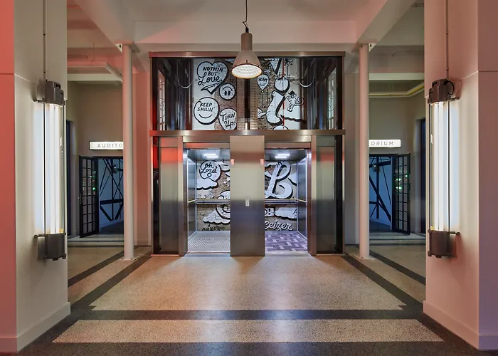 Hostel Generator Amsterdam